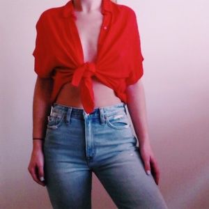 Front-tie cropped shirt